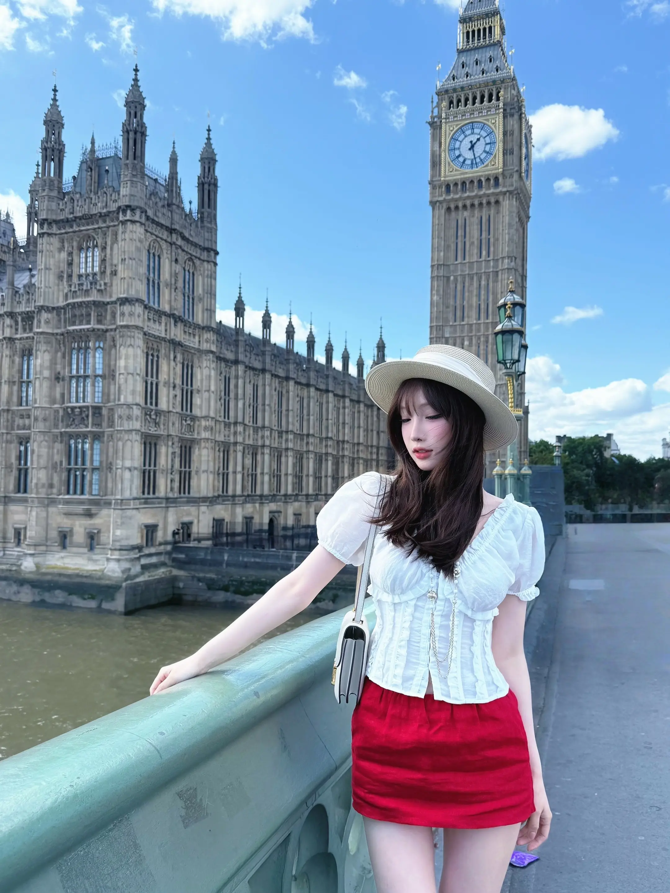 也不属于你的每一刻都很迷人