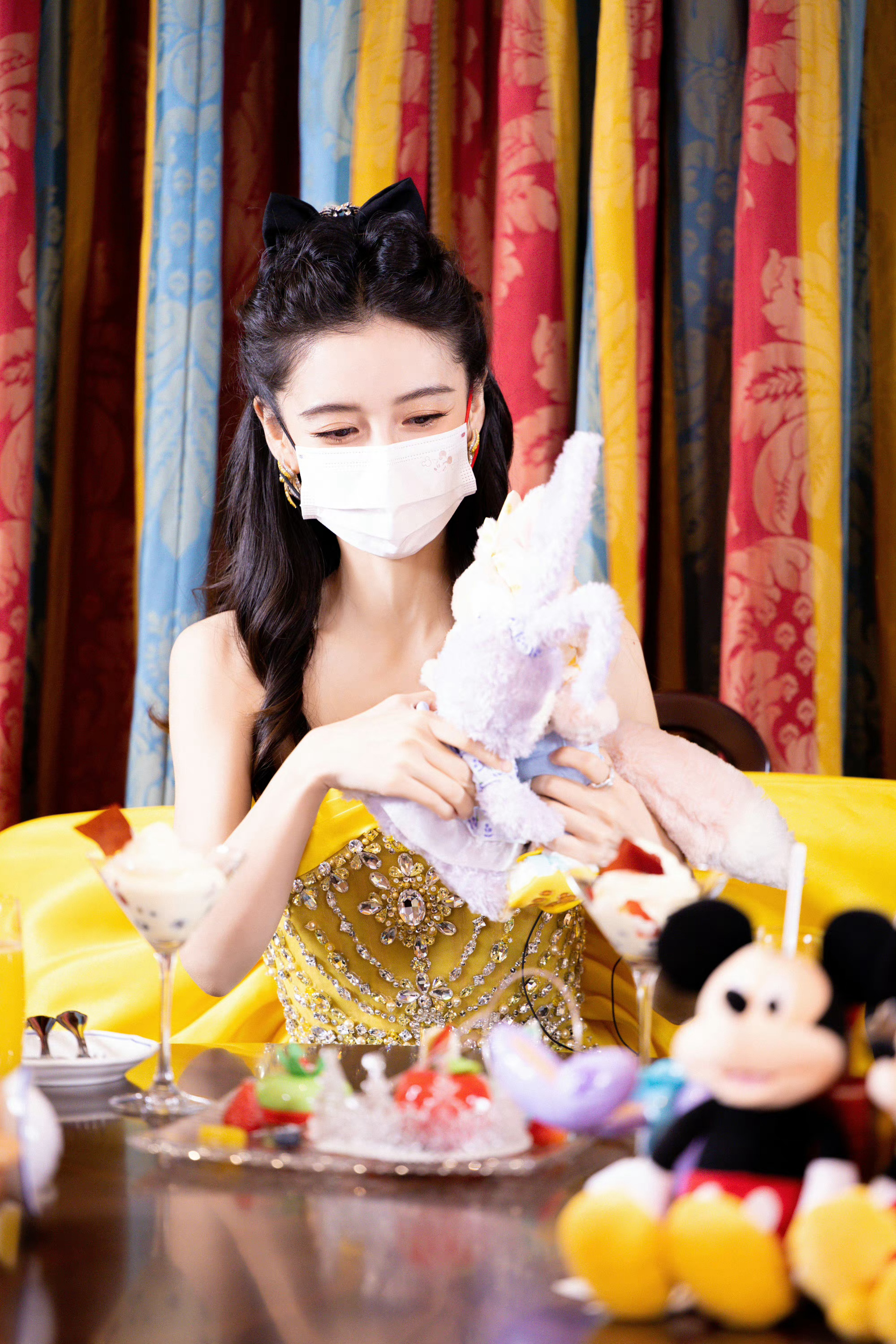 angelababy angelababy “我深知我们的距离，但我始终相信我们