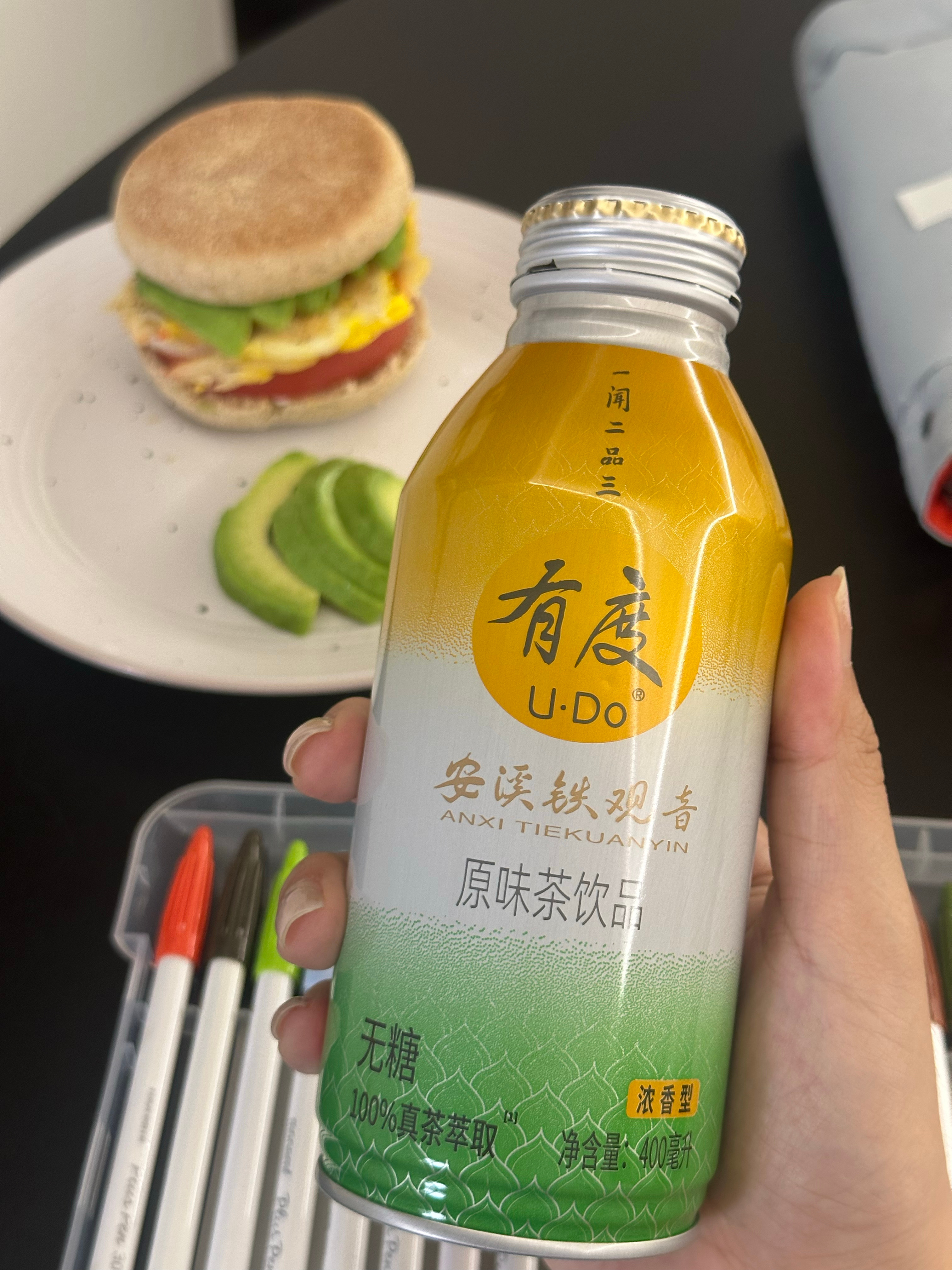我的美食日记我的宝藏食谱 又是控糖的一天～今天做了个全麦汉堡🍔全麦麦芬空气炸锅
