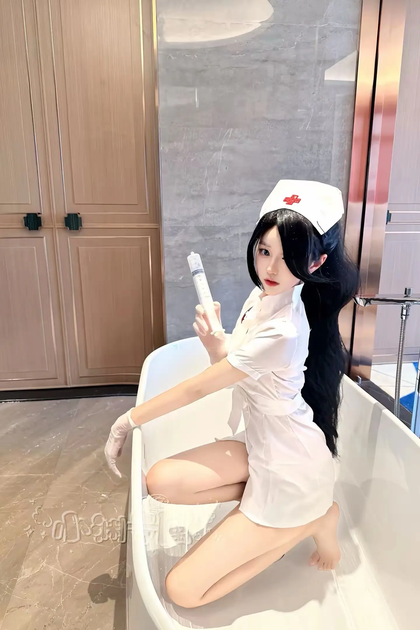 我都刷中控了 我咋回你消息 不是大哥 我要看二员 要看劳大 要吃保险 ...