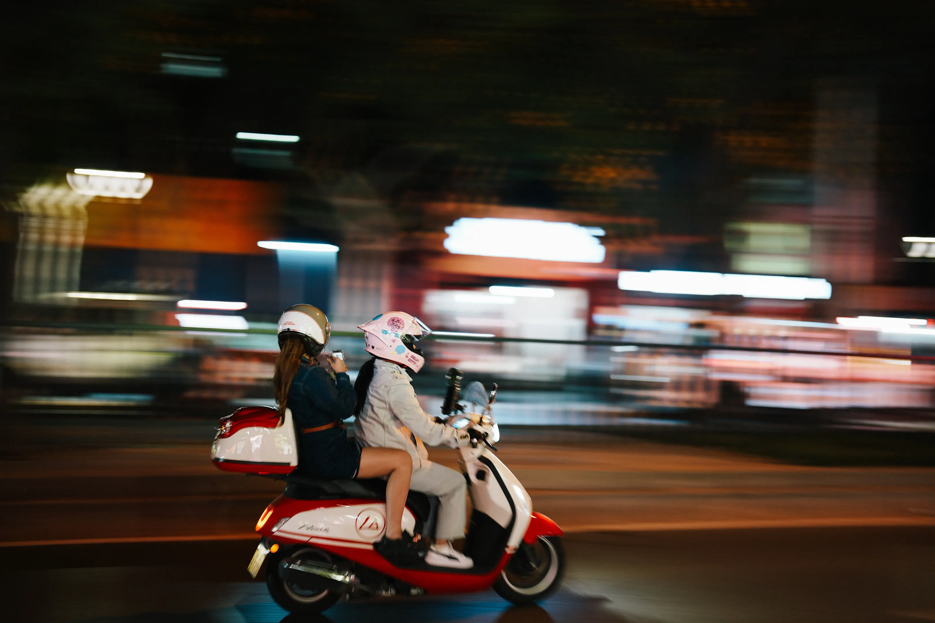 夜景街拍 扫街随拍 慢门摇拍 女骑手