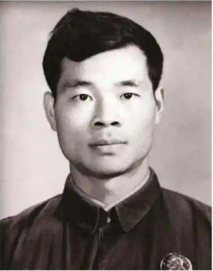 1982年6月16日，西安某医院给一位四十多岁男人做遗体解剖。医生发现他全身上下
