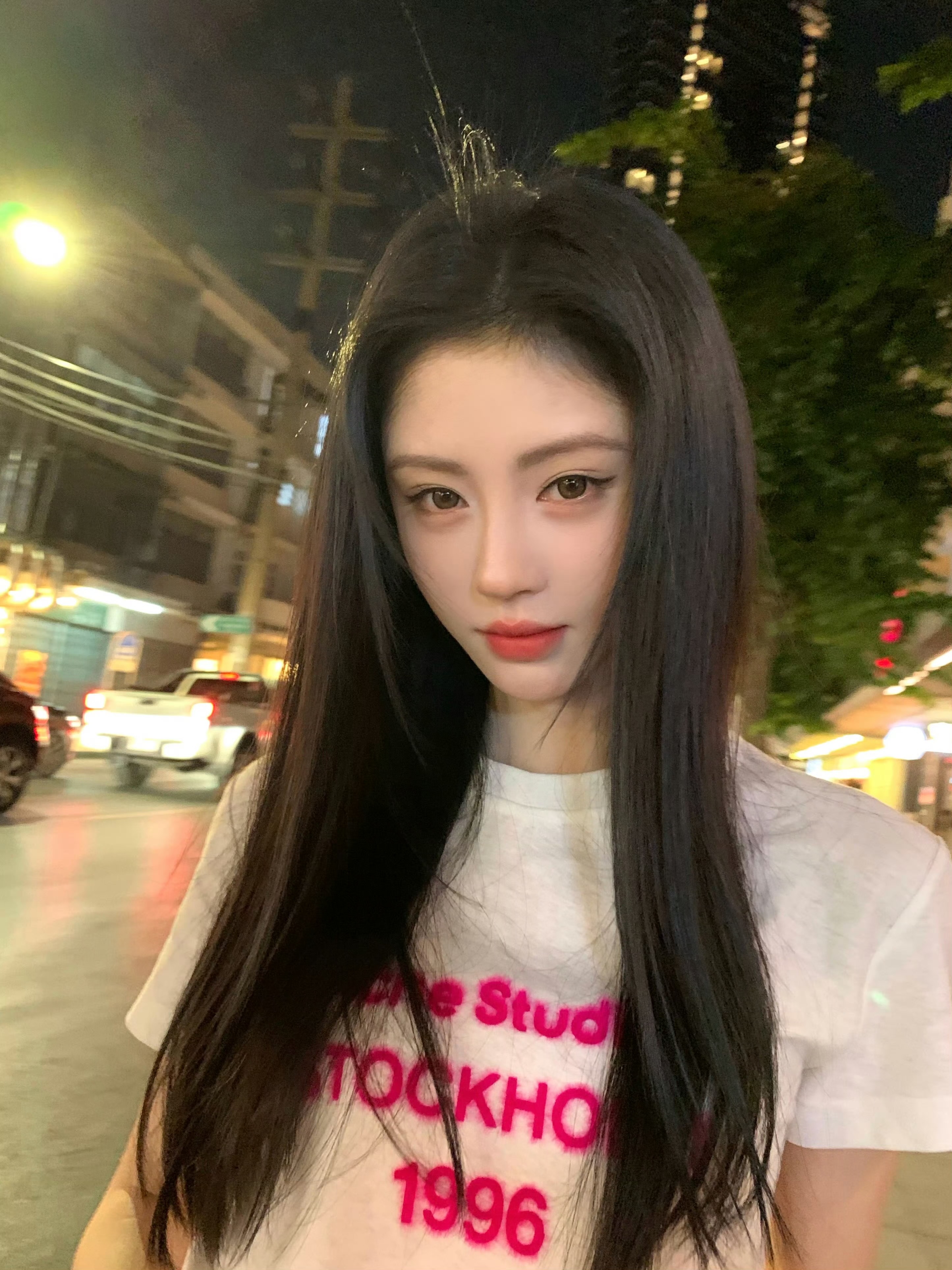 鞠婧祎发了库存随拍live图了呀！🍊真的好美呀！鞠婧祎发夏天九宫格