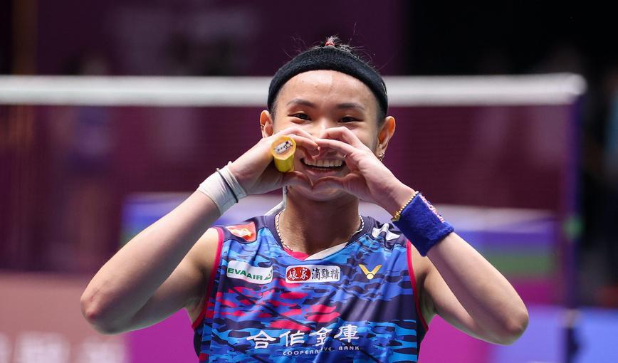 中国台北羽毛球一姐戴资颖正式宣布退役了，作为曾经的世界第一，她在很长一段时间里一