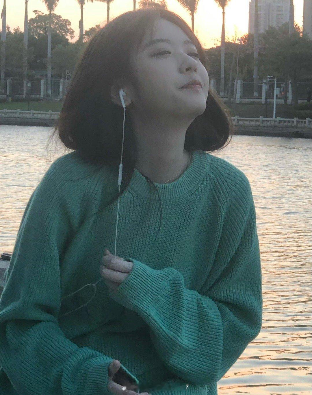 邻居充电桩的线就这么从我车位过去了?有没有大神教教我怎么跟邻居交涉呀?他充电线就