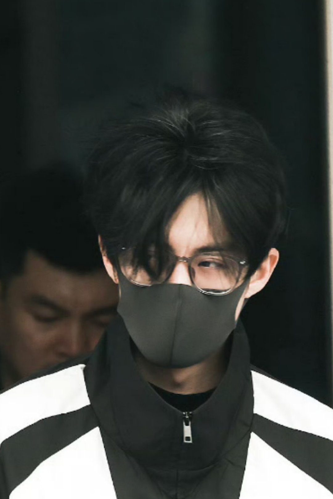 王鹤棣沈月时隔三年合体好六 你好星期六 谁还没被这合体消息砸晕？从00后到10后