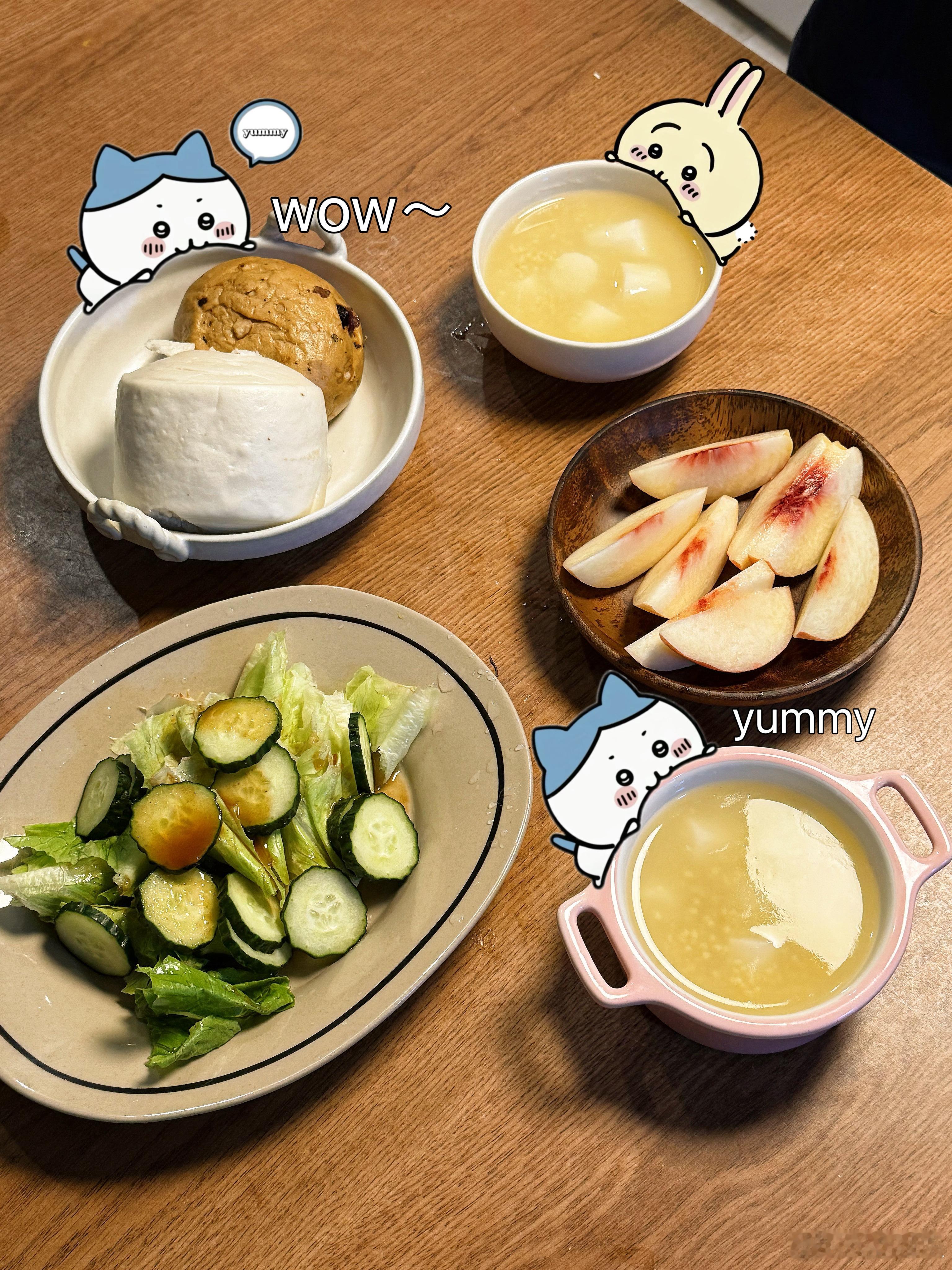小学生早餐 周五啦，临时换早餐，天冷了煮小米山药粥，养脾胃。沉迷于新中式和棉麻不