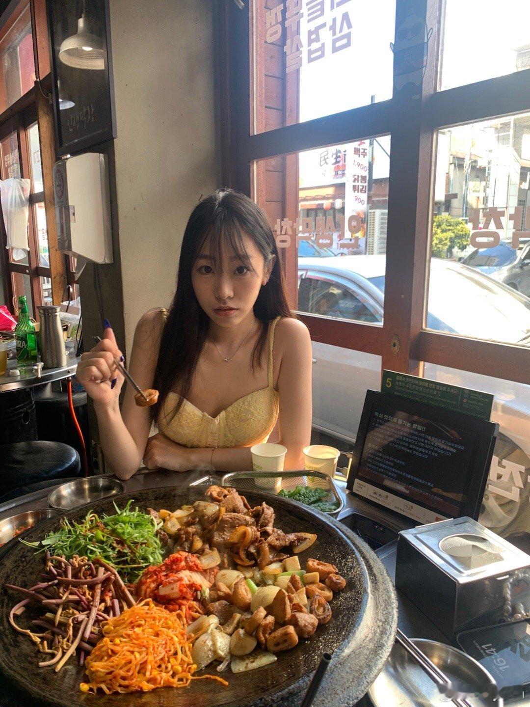 麻辣兔头你就这样一直玩下去好吗。 ​​​