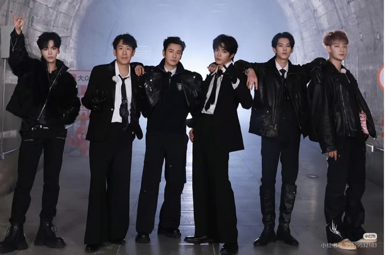 颜值最高的综艺《宇宙闪烁请注意》。
有情有义，乐山站开始，巨搞笑。