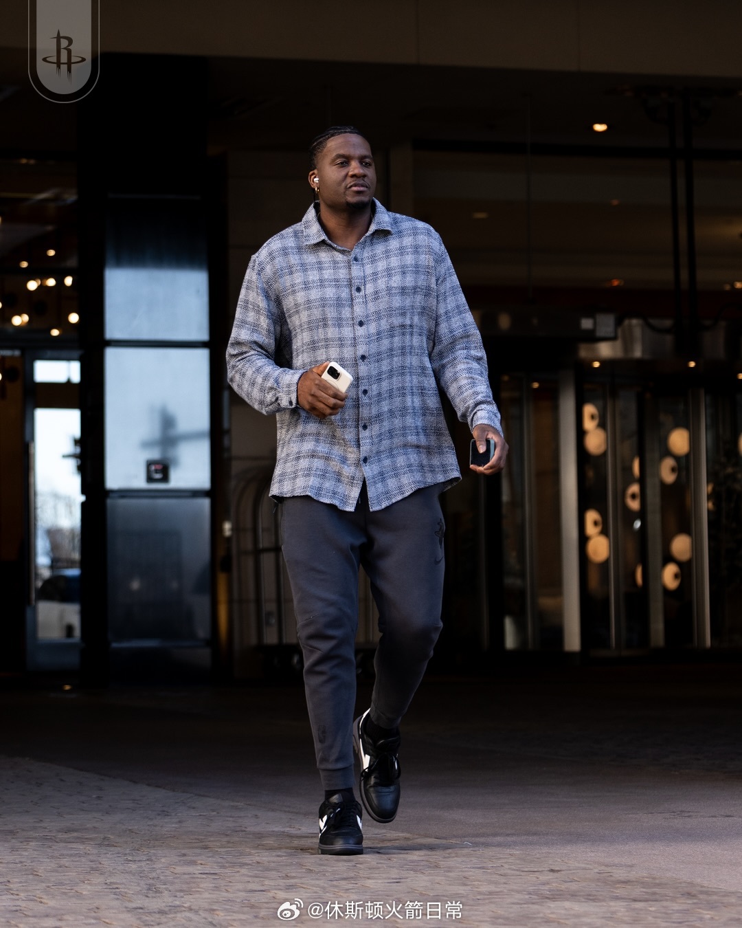 火箭球员今日份OOTD火箭vs掘金休斯顿火箭NBA吐槽大会