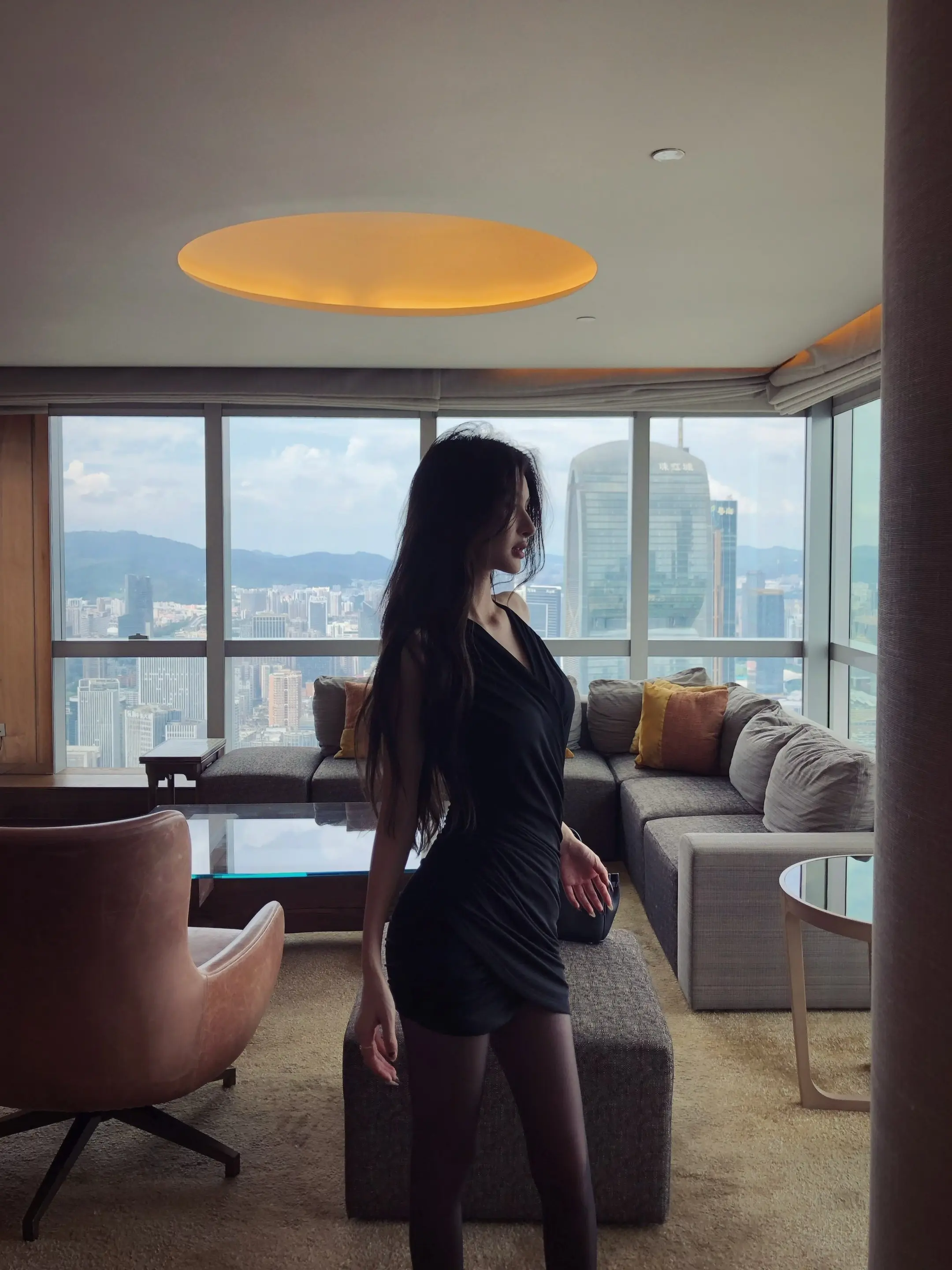 当你收到很多空头支票 你就会明白自给自足的重要性