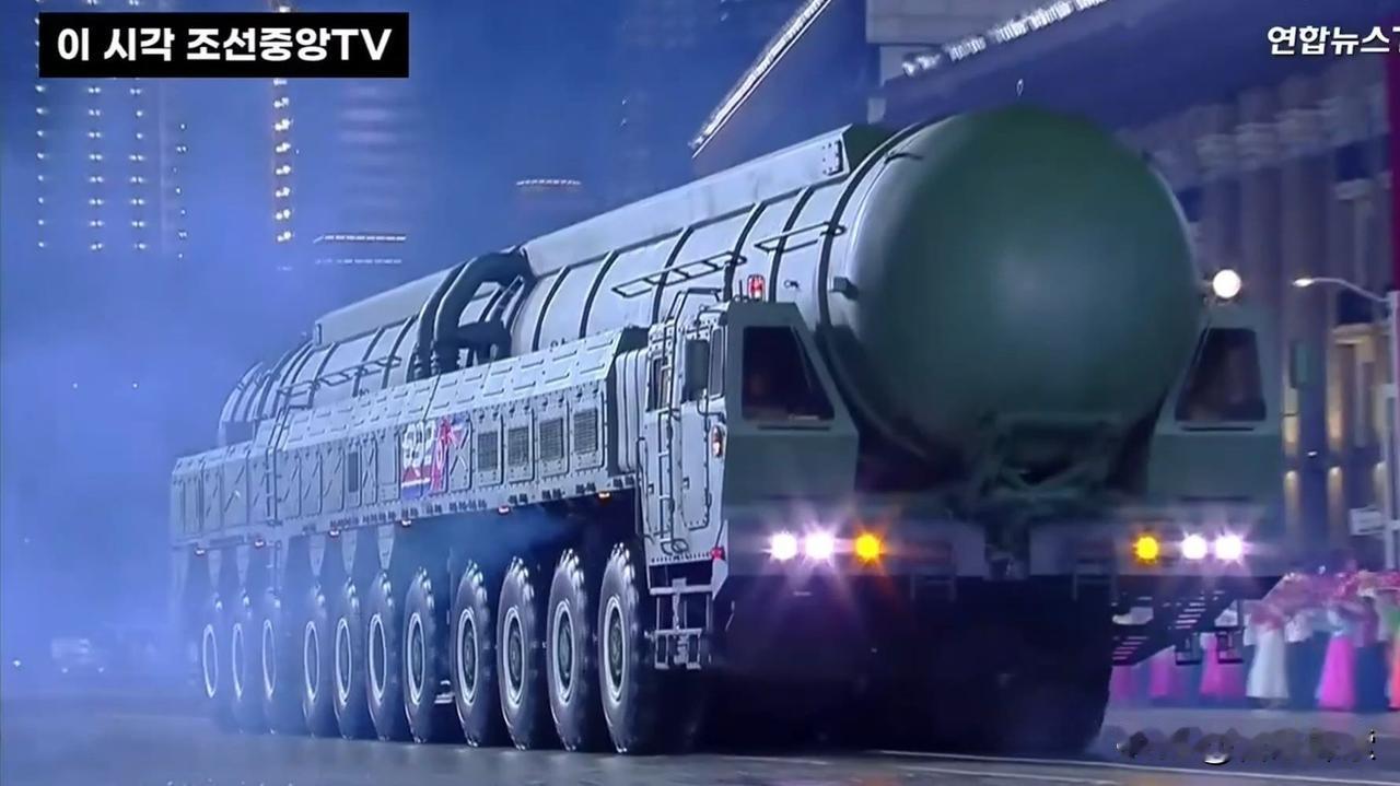 火星20战略核导弹高调亮相
射程超1.5万公里，可打击美国本土
和东风5相比，谁