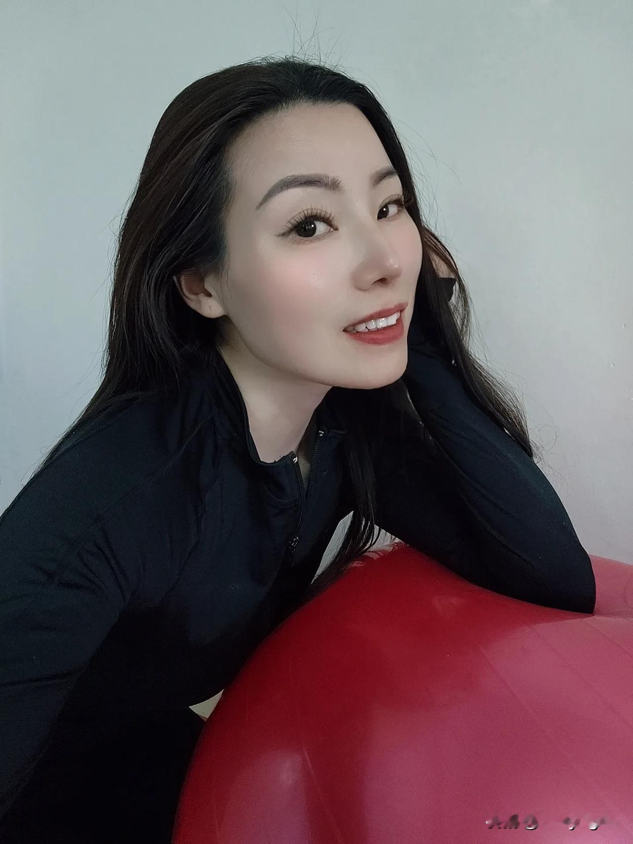 瑜伽遇见更美的自己✌🏻