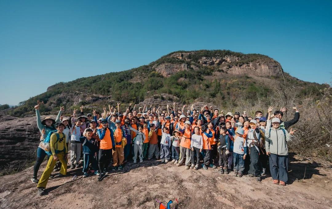 徒步摄影—长沙徒步路线top3
本次徒步摄影交付了1200张客片，总计50000