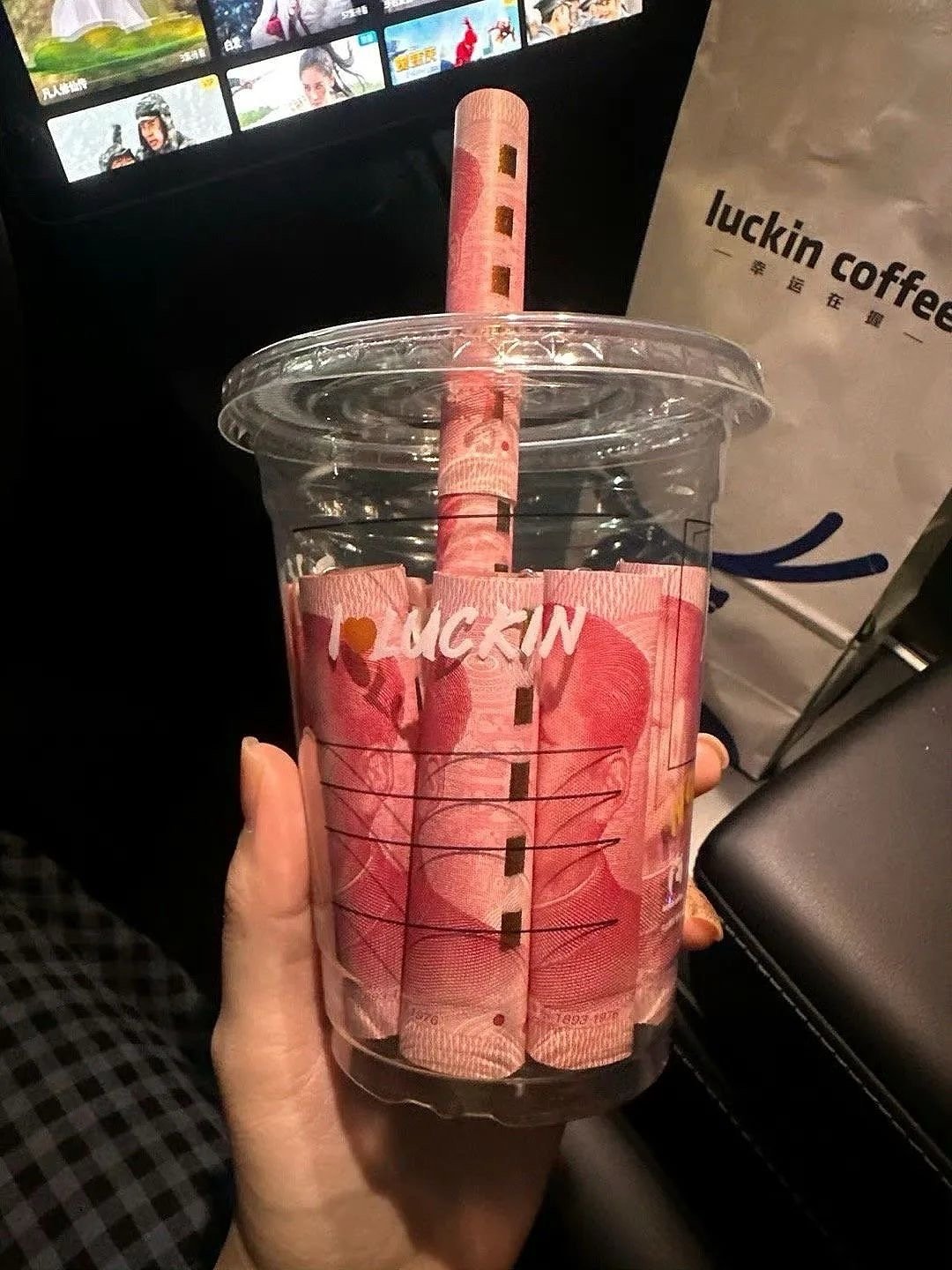 伤人的话我比你会说 只是没舍得跟你说 ​​​