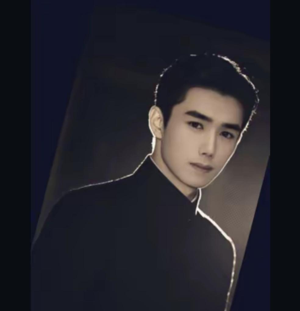 你信吗，如果你真的正在改变，
你现在套壳套脸生成的AI数字人，
跟你自己去年前年