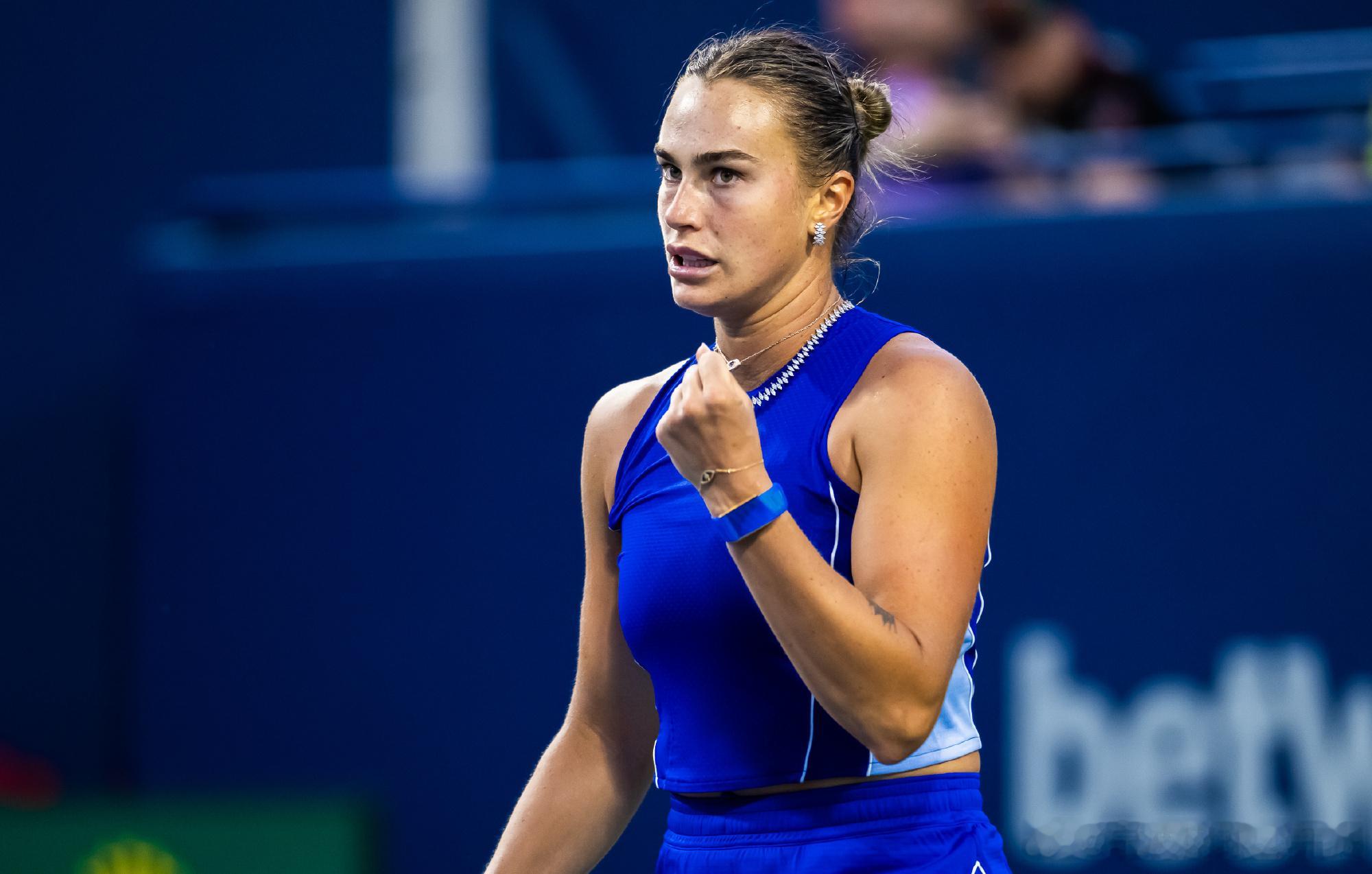 WTA1000多伦多站第三轮，头号种子萨巴伦卡以6-3 6-4击败张帅，取得对后