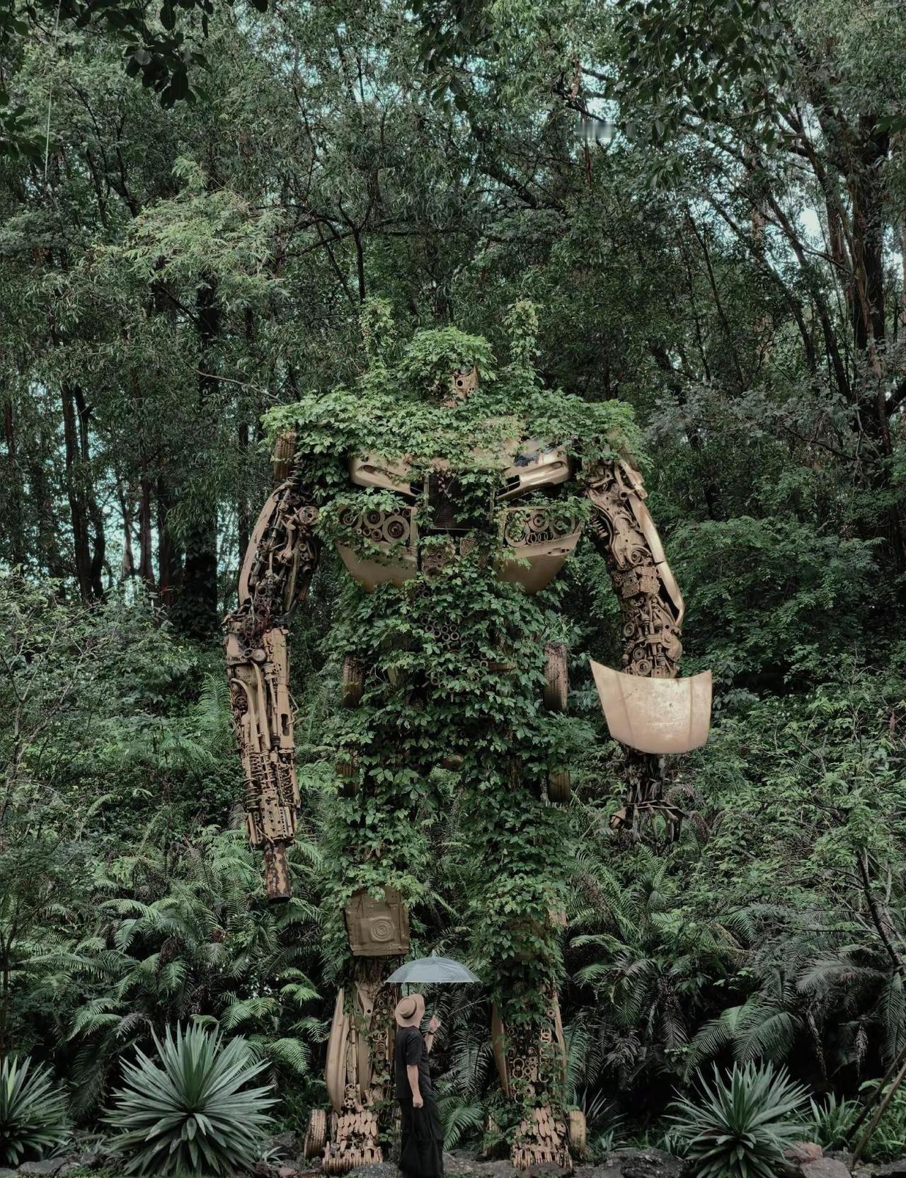周末出逃日记‼️四海马术里的装甲绿巨人 周末不想困在城区四海马术可以走走园区免费