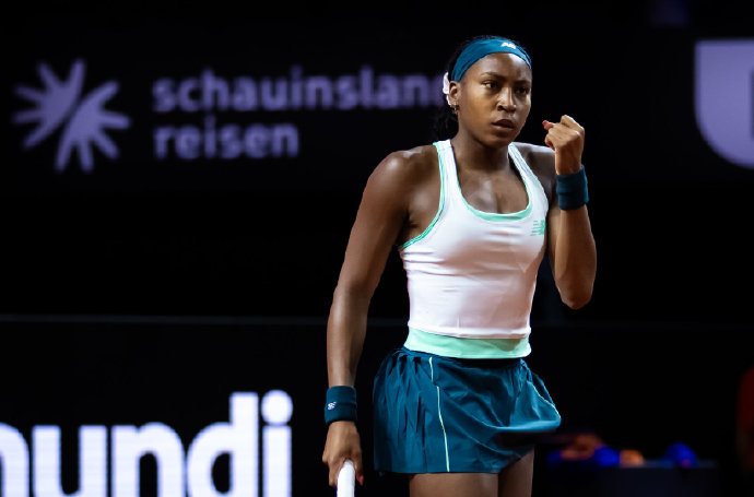 高芙红土赛季首胜 WTA500斯图加特站第二轮，2号种子高芙在首盘克服0-3落后