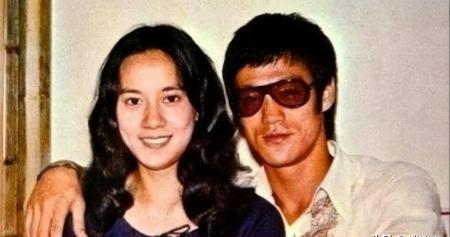 1986年陈惠敏质问李国豪：“你是不是中国人？”李国豪不屑道：“我是美国人。”陈