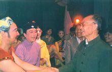 1984年，国防部长张爱萍访美。回国当天，就给邓小平递上一封检讨信说，“我这个国
