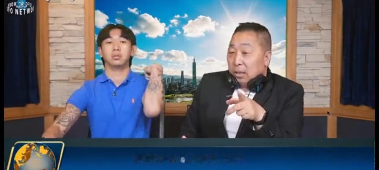 大分头，和赖清德很像。
担心误会唐湘龙快速介绍，才知道他的儿子。
18岁，在美国