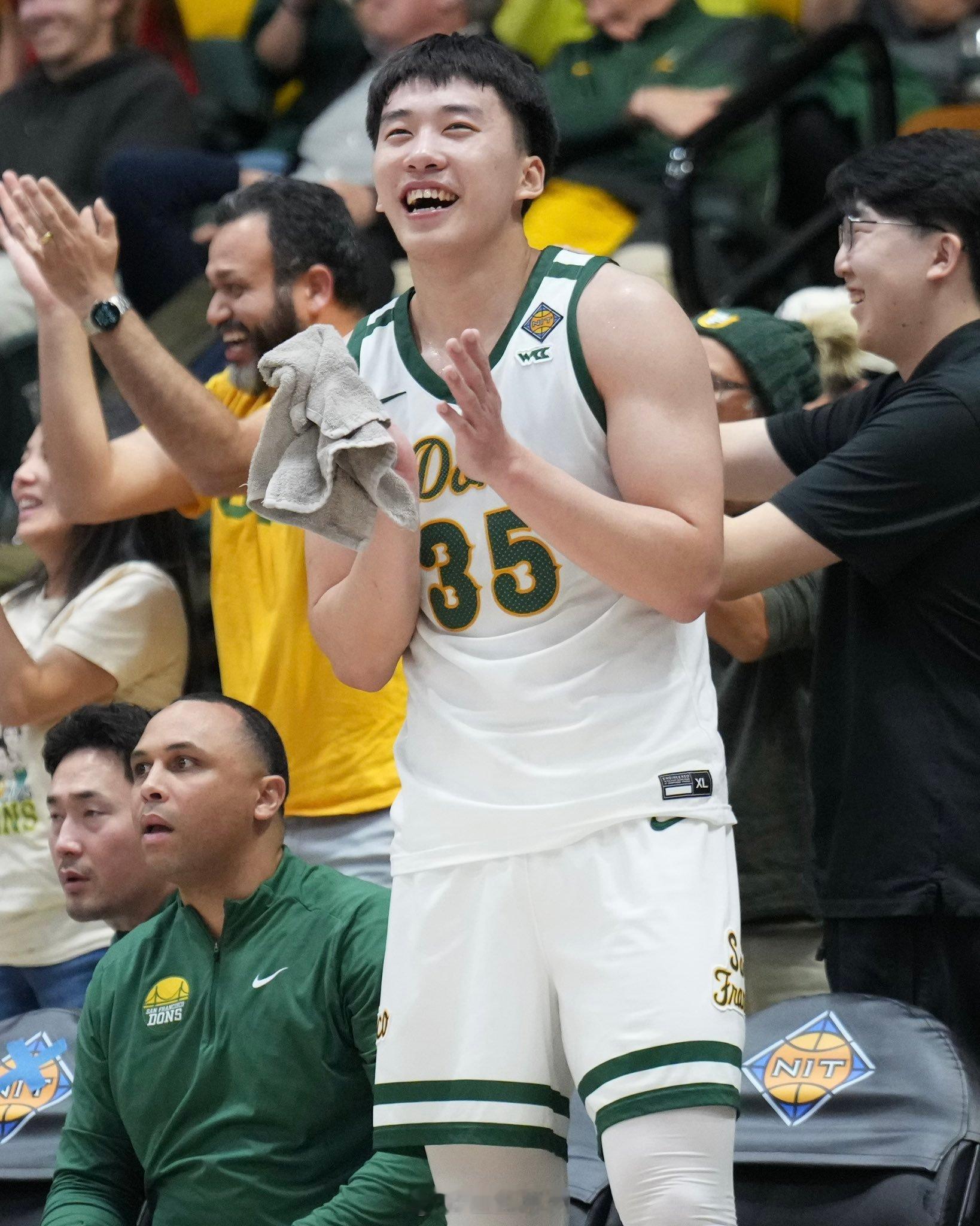 王俊杰 准备迎接新赛季！纯真boy，打个球而已，看个球也罢，无论怎么样，还得快乐