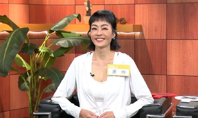 女星自曝抗癌花费500万唐玲谈抗癌经历 据台媒，女星唐玲患胃癌四期后历经 8 次