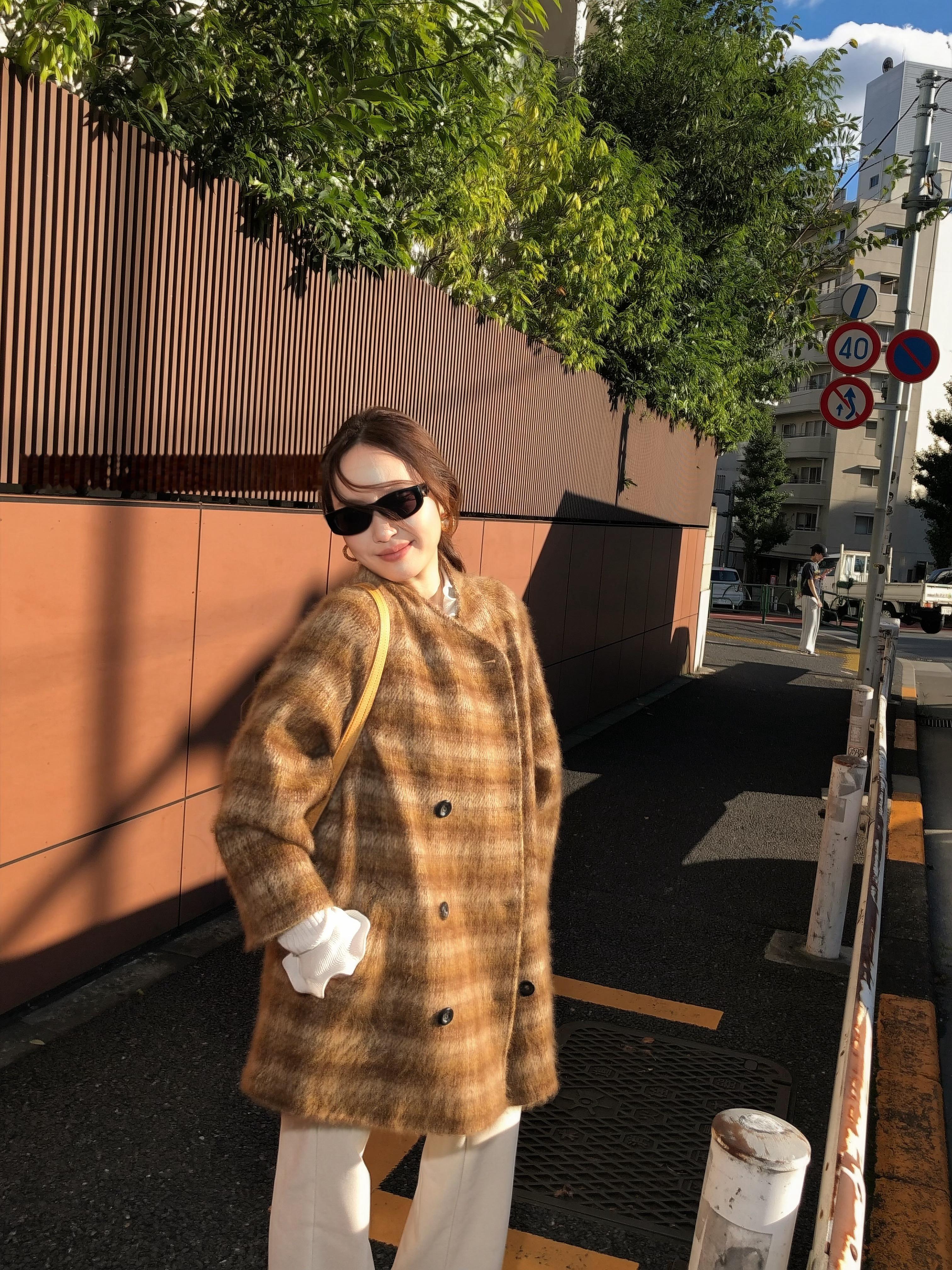 zpz里1⃣️👭我们试一下～看看这个款大家的反馈如何～很长的大衣我真不太擅长，