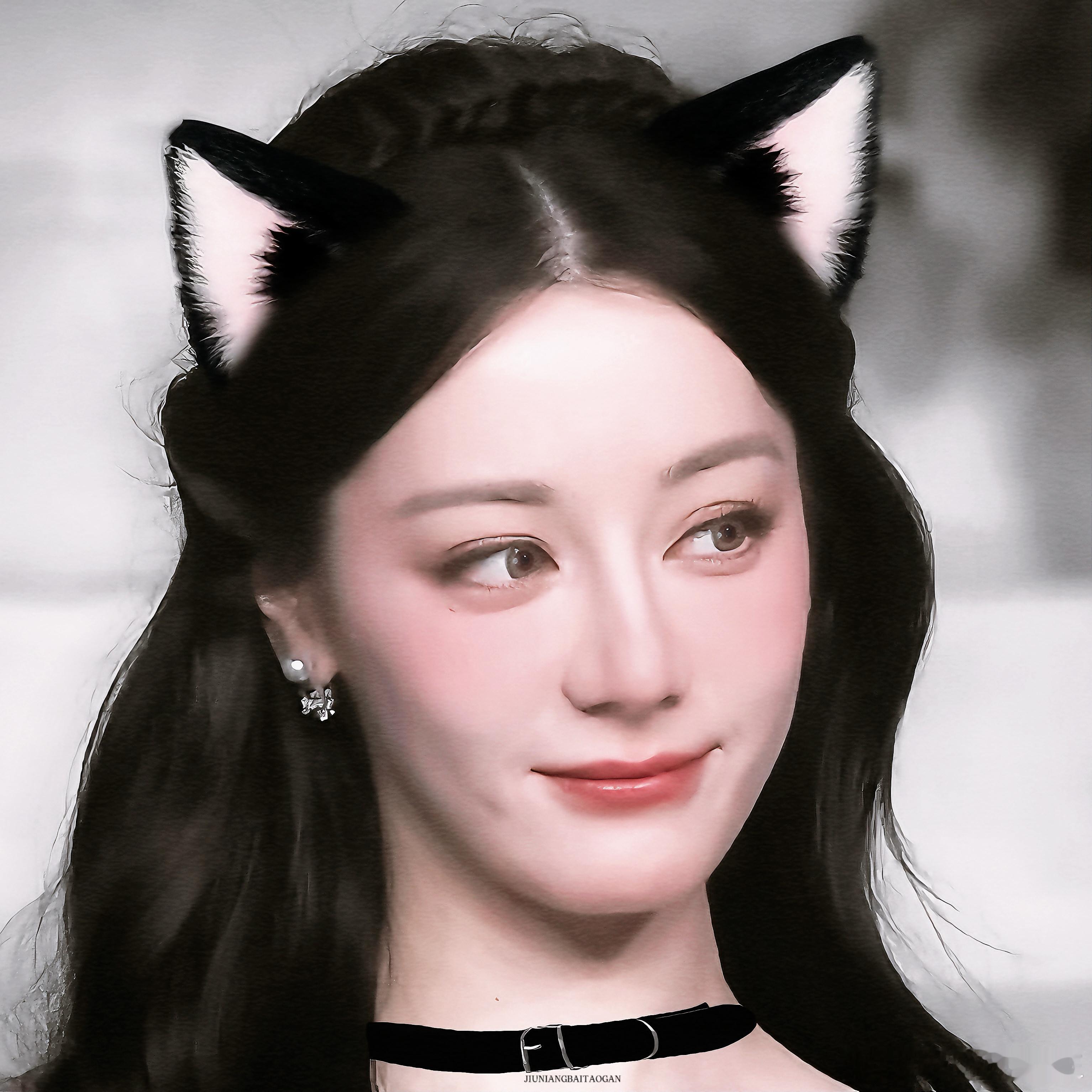 迪丽热巴学猫家迪才是世界上最可爱的小猫咪🥳🐈迪丽热巴[超话] ​​​