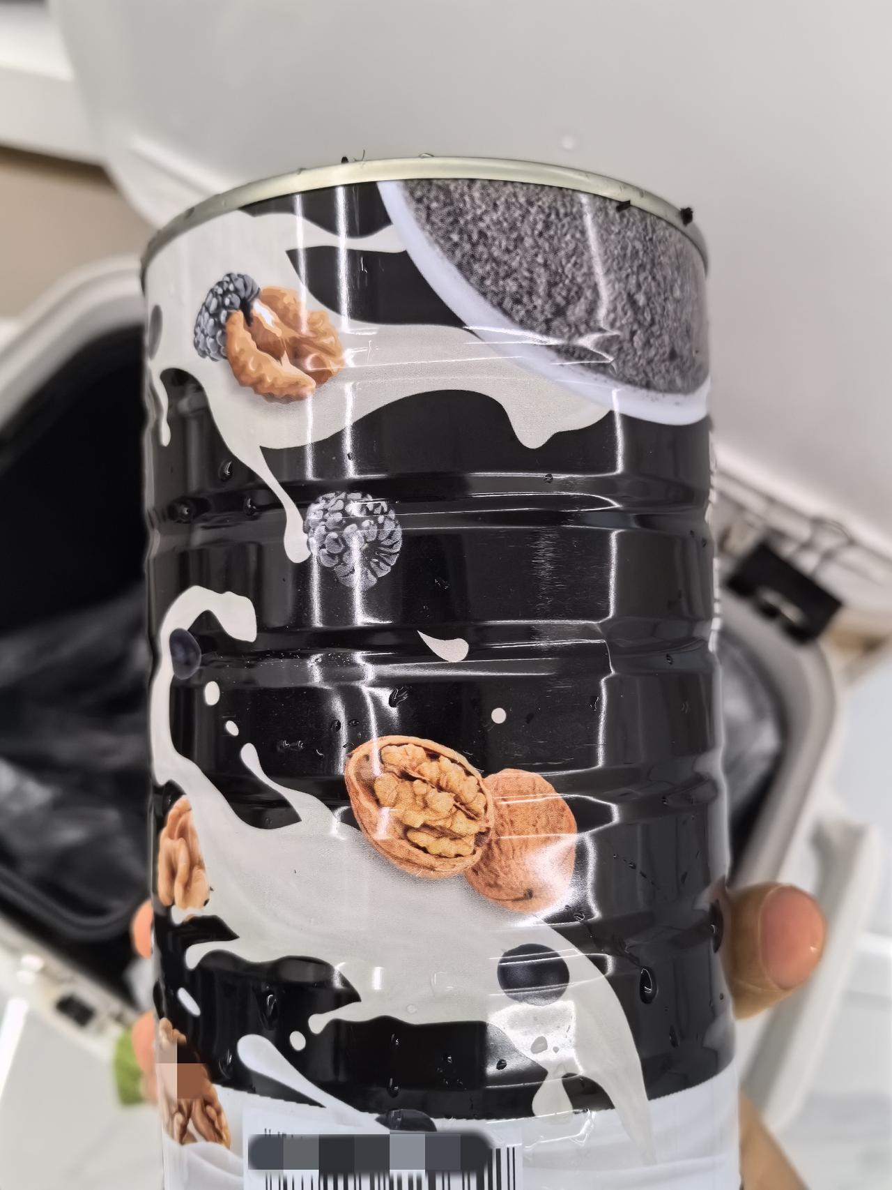 一大早，手被割破了，这是因小失大的典型案例
      早起冲泡了一杯黑芝麻核桃