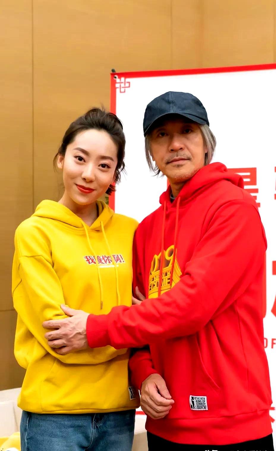 谁能想到，手握五十多亿票房的“国民老妈”张小斐，转头竟成了星爷新片《功夫女足》的