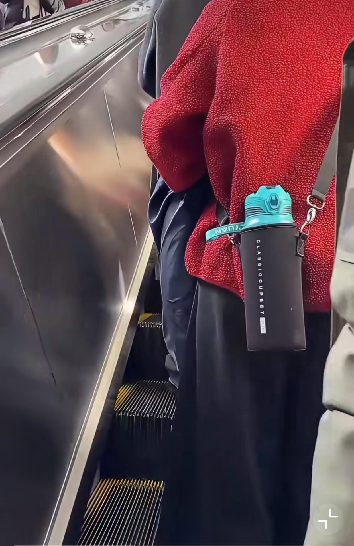 近日，台湾省的一位大姐来到大陆，她乘坐完地铁后，发表了一下自己的看法！

她说，