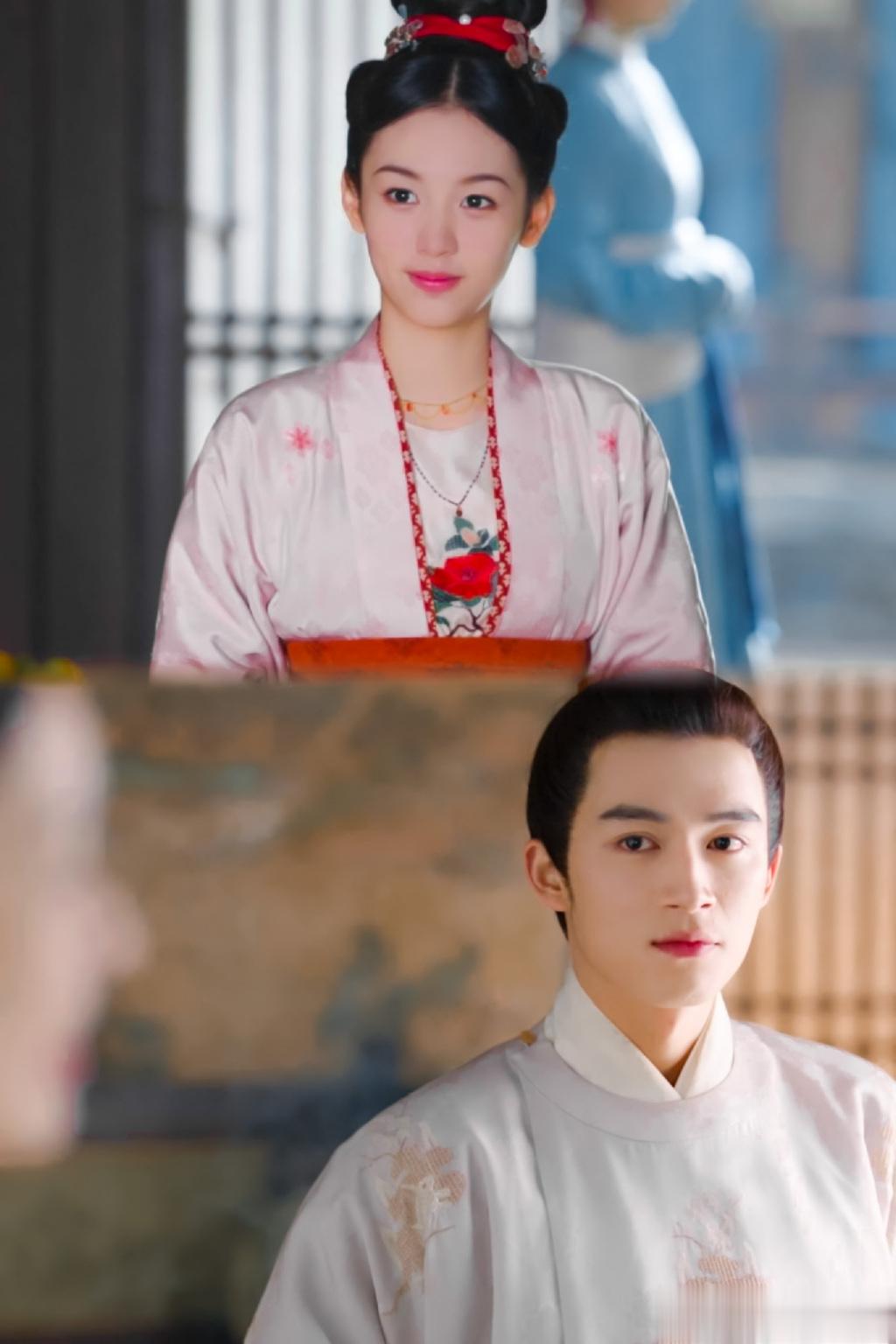 #如果你是为有暗香来华浅会选谁#华浅也太幸福了吧，三个男生，要是我，我也得需要好