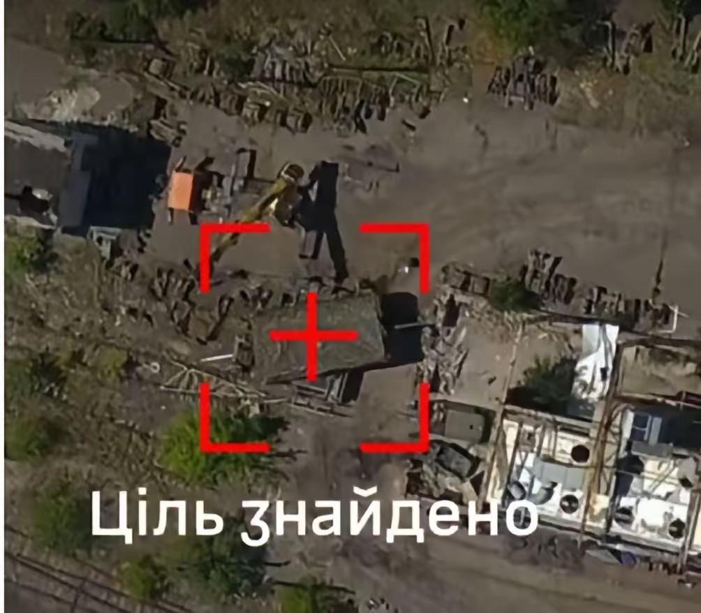 以色列空军在伊朗境内完成了新一轮空袭，超80架战机向多个军事目标发射了约230枚