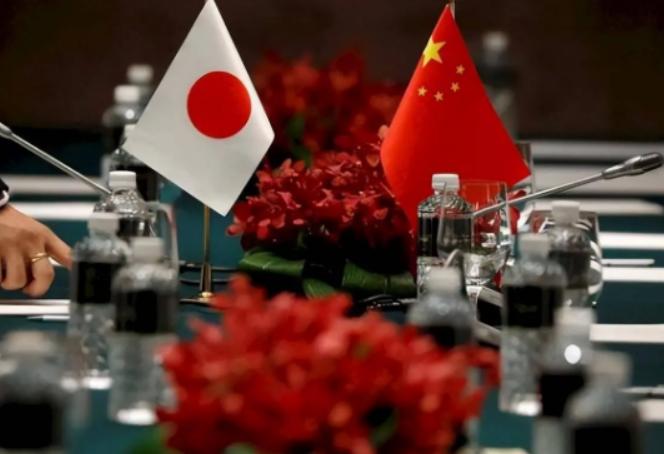 俄罗斯顶尖的国际问题专家看完日本连夜往九州运导弹的新闻，对着卫星通讯社的镜头沉默