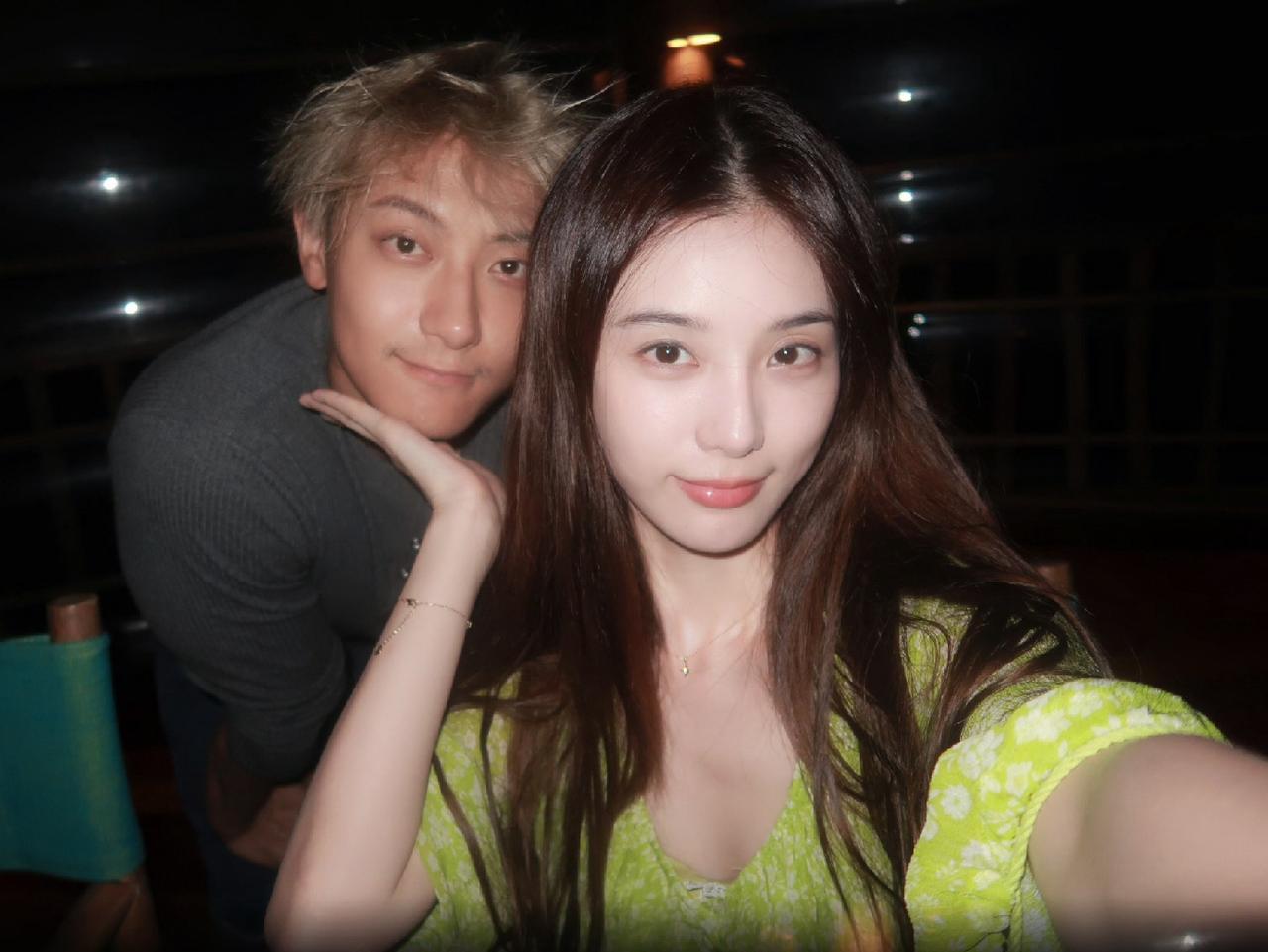 内娱最好命的女明星出现了，
那就是徐艺洋，
不是因为她嫁给黄子韬了，而是她一路走