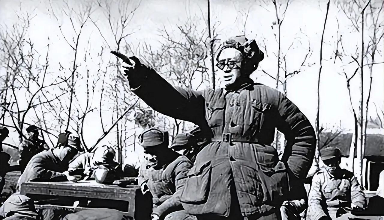 1935年，红军穿过大凉山，刘伯承给川军许剑霜捎话：“行个方便！”没料到，许剑霜