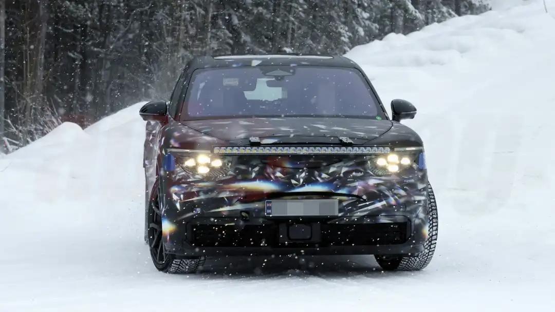 千匹电动宾利！全新小型SUV今年登场
兰博基尼和保时捷相继放弃电动车，宾利却要证