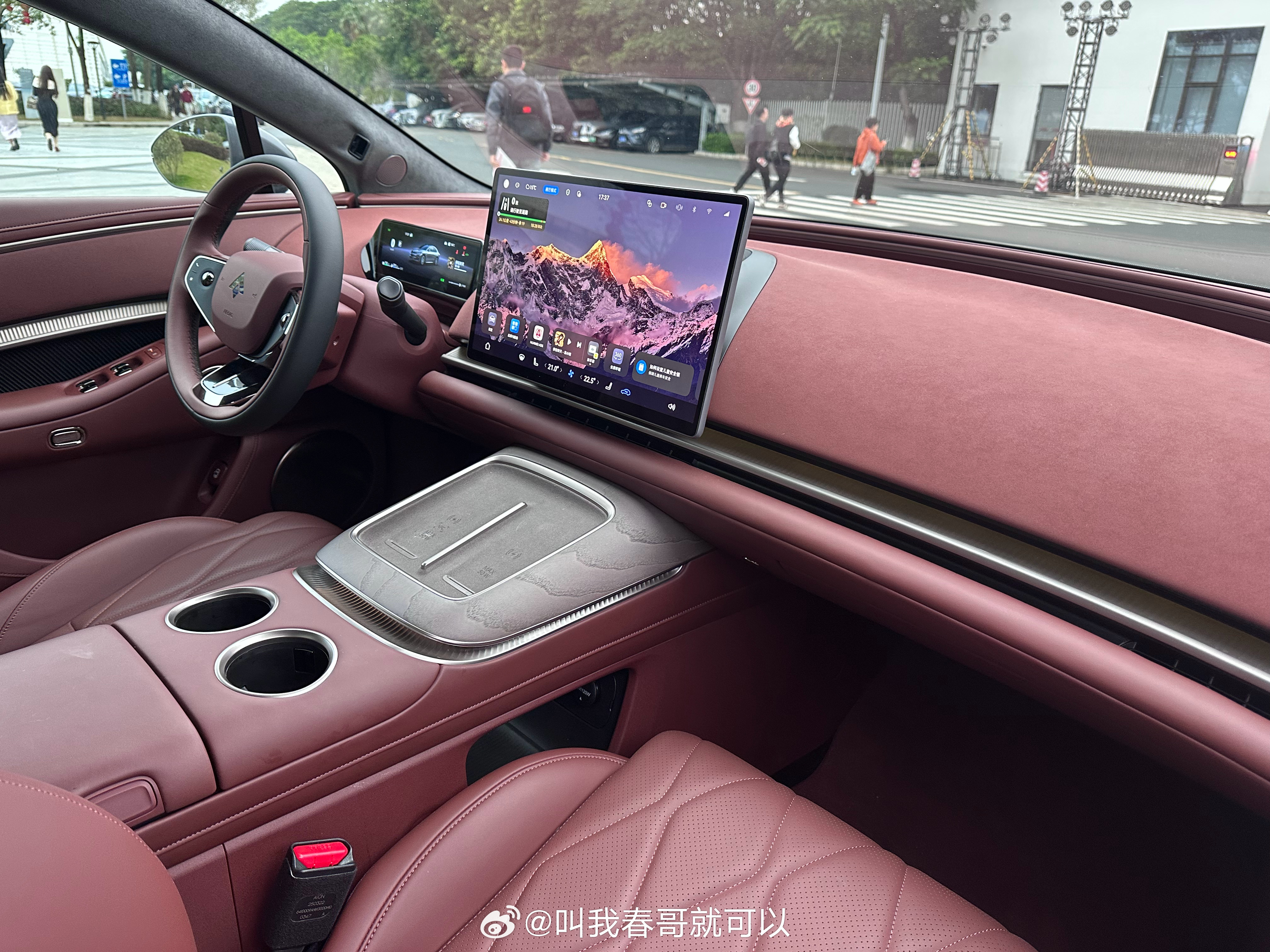 又来番禺的广汽集团总部了，现在很多厂家都喜欢在总部搞活动，长城在保定比亚迪在坪山