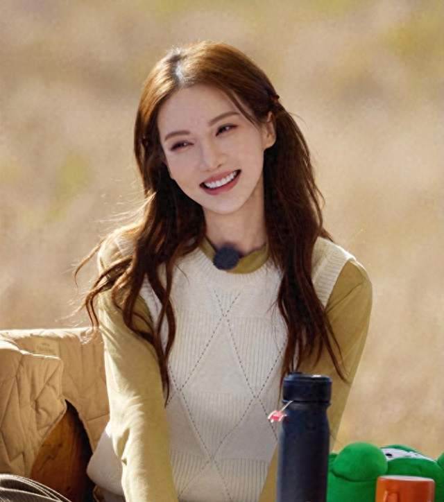 美女惺惺相惜！金晨大方力挺王楚然太圈粉