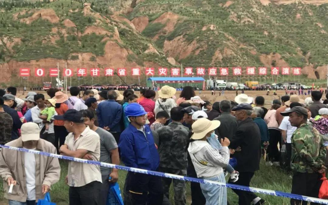 9月27日凌晨5时49分，甘肃定西市陇西县的大地突然震颤，5.6级地震带着10公