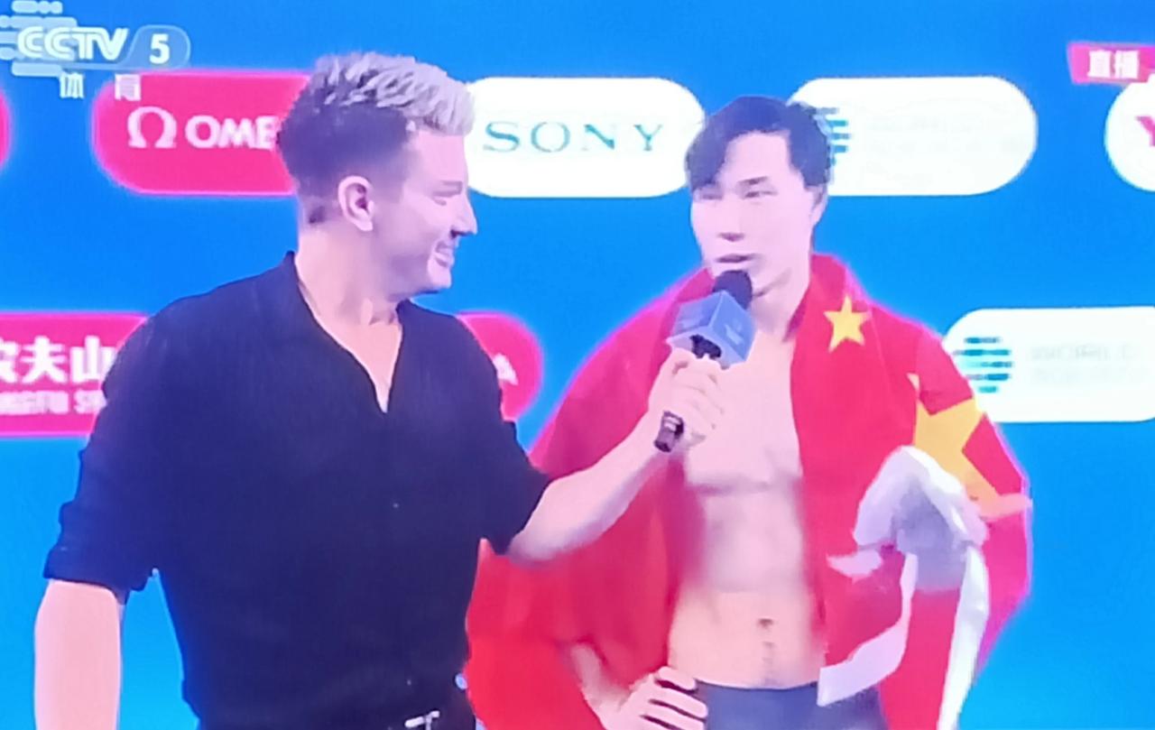 覃海洋绝对的王者。
你想到了吗？覃海洋再次夺得200米蛙泳金牌，金牌的背后，是覃