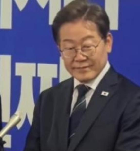 外媒曾经问韩国总统李在明：若中国武统台湾，韩国会不会出手？李在明笑着回答：那是人