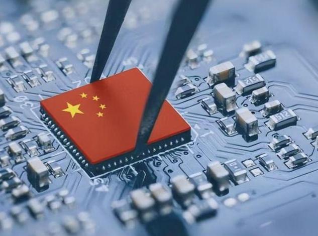 这下日本彻底傻眼了，马克龙访华，东方大国实力已被认证了，韩国也转向了，荷兰呆住了