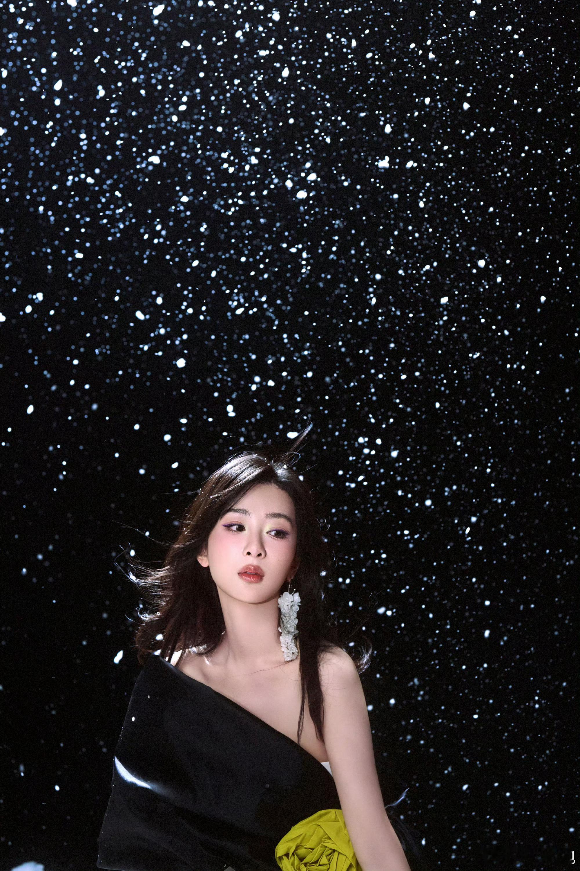 杨紫｜星光熠熠，你比星光更加耀眼！🌟 