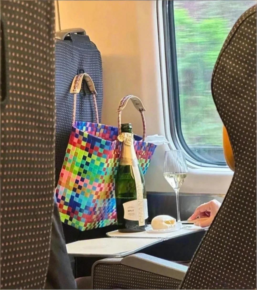 这包真不错想问问哪里买的