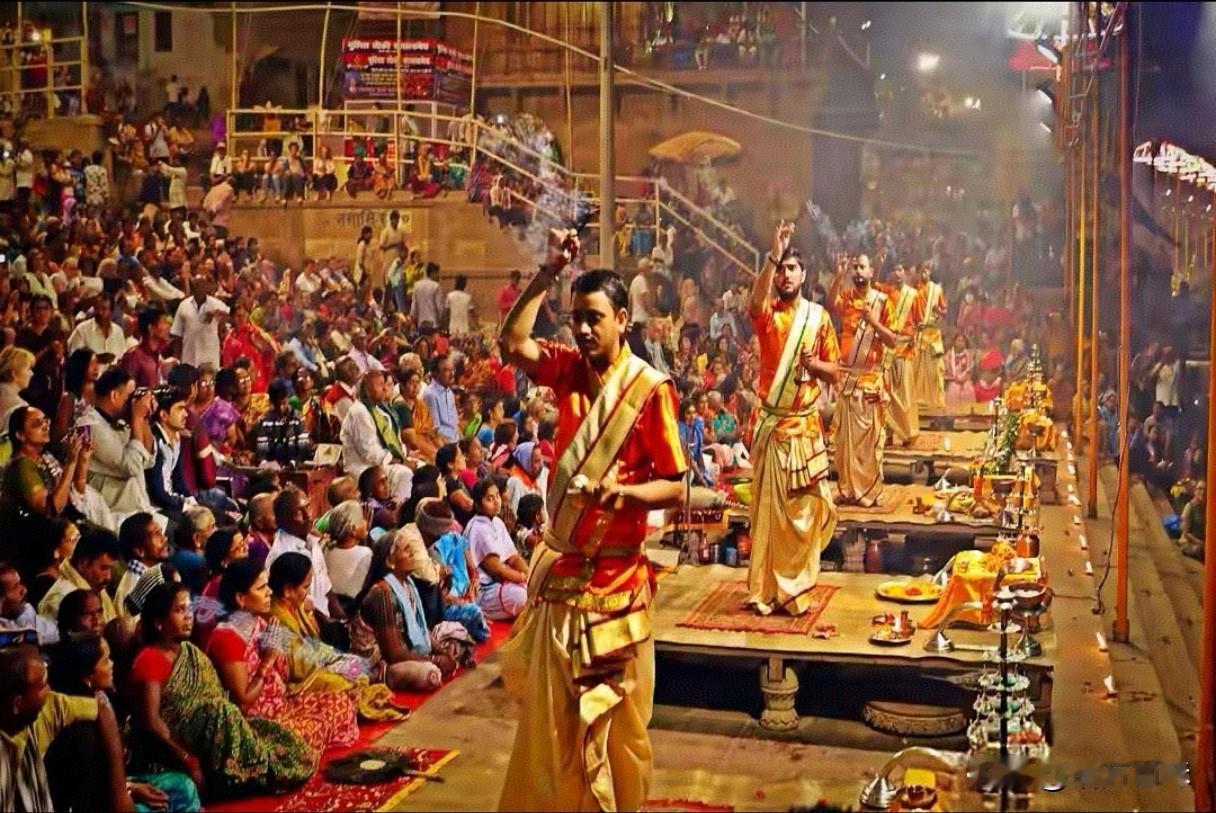 随着“5.7空战”的惨败，以及迪拜航展先漏油再坠机等事件后续的“惊天反转”就可以