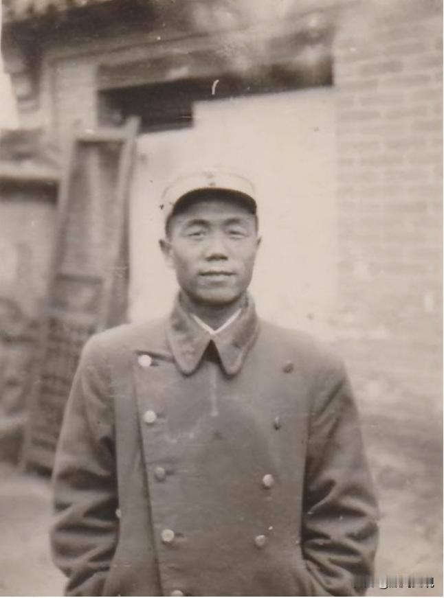 1947年2月，莱芜战役，聂凤智将军意外捉到了国民党军长韩练成，令整个指挥部为之