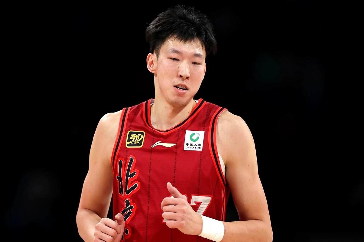 就打了几场球，600万到手。
哥们儿，你没看错。周琦这趟全运会之旅，值这个价。